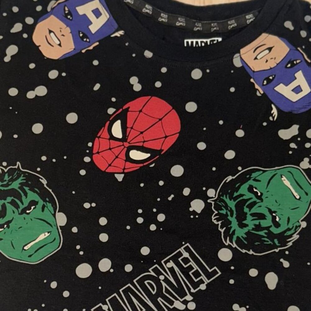 Marvel Heroes Black Galaxy Tee – Super Faces Edition - Picture 2 of 4